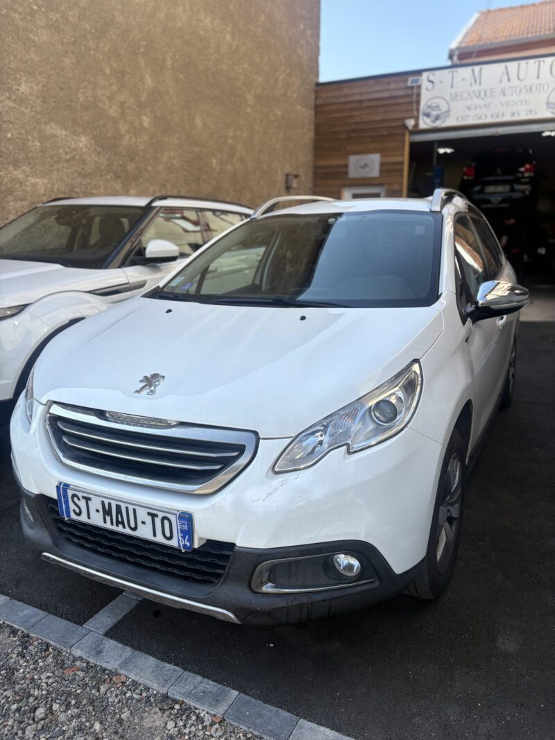 PEUGEOT 2008 1,2 PURETECH STYLE
